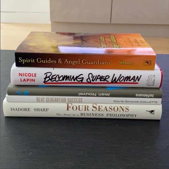 ⭐️🌴Jean Nouvel Coffee Table Book - Picture 4 of 5